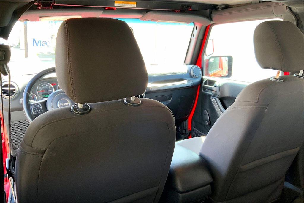 Thumbnail: 2017 Jeep Wrangler - 11