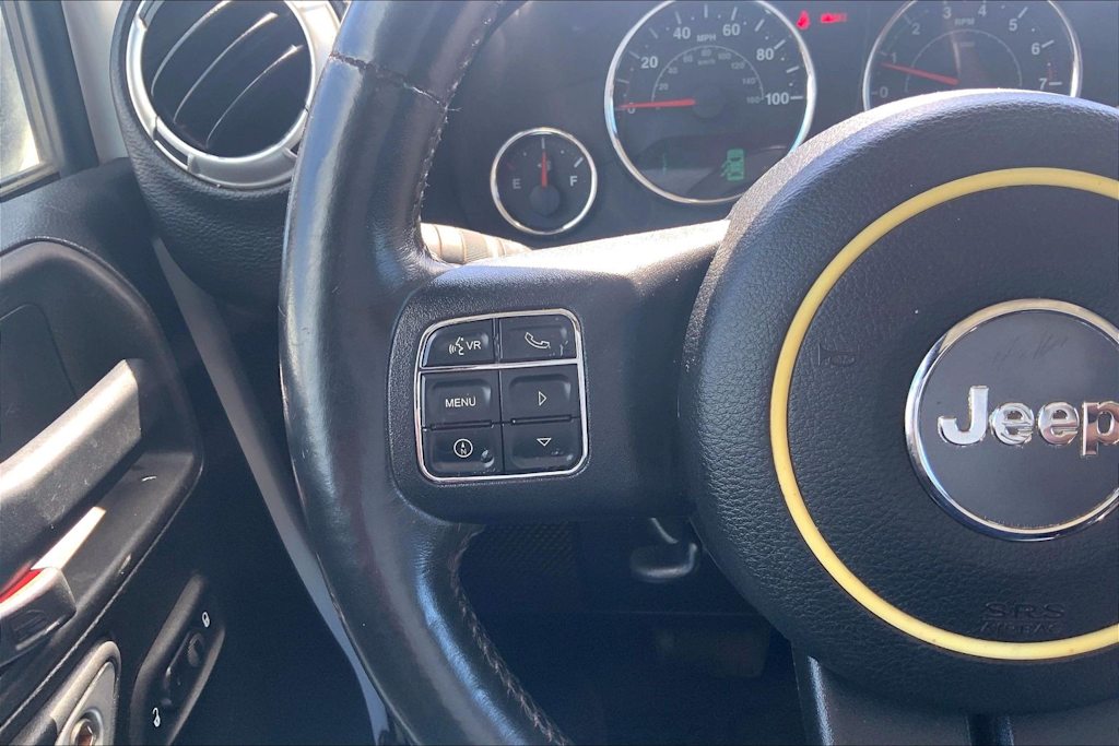 Thumbnail: 2016 Jeep Wrangler - 24
