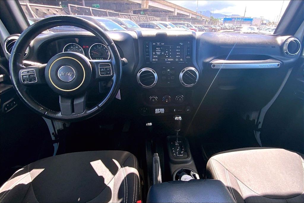 Thumbnail: 2016 Jeep Wrangler - 9