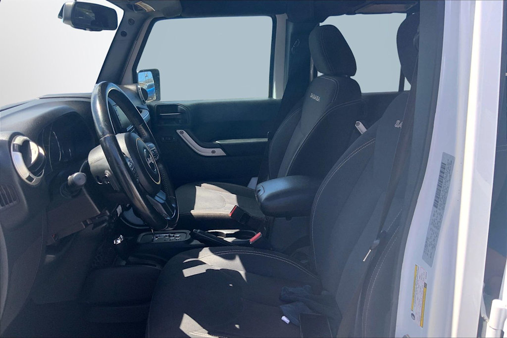 Thumbnail: 2016 Jeep Wrangler - 11