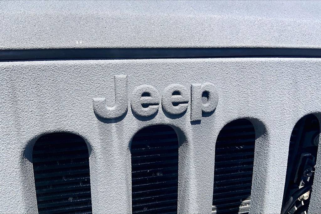 Thumbnail: 2016 Jeep Wrangler - 7