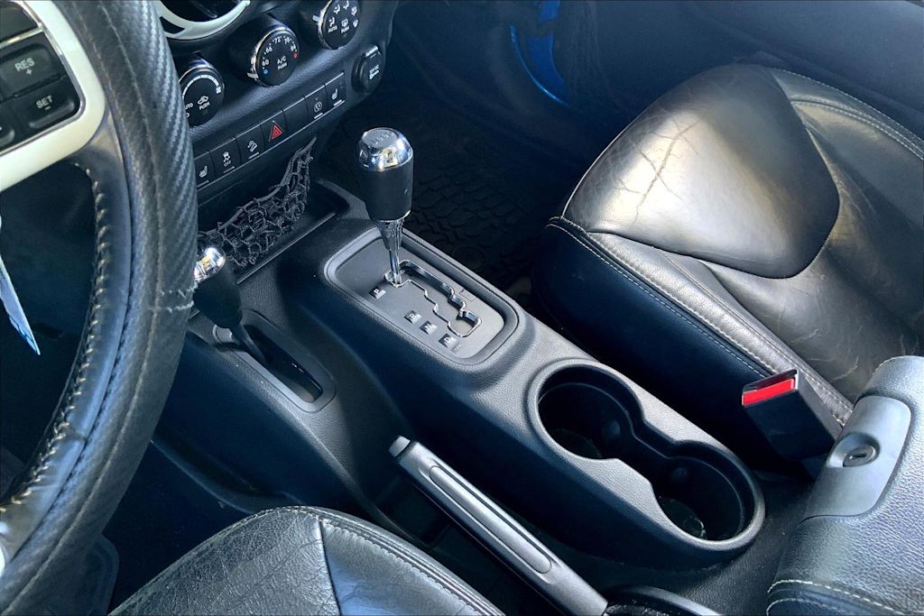 Thumbnail: 2014 Jeep Wrangler - 15