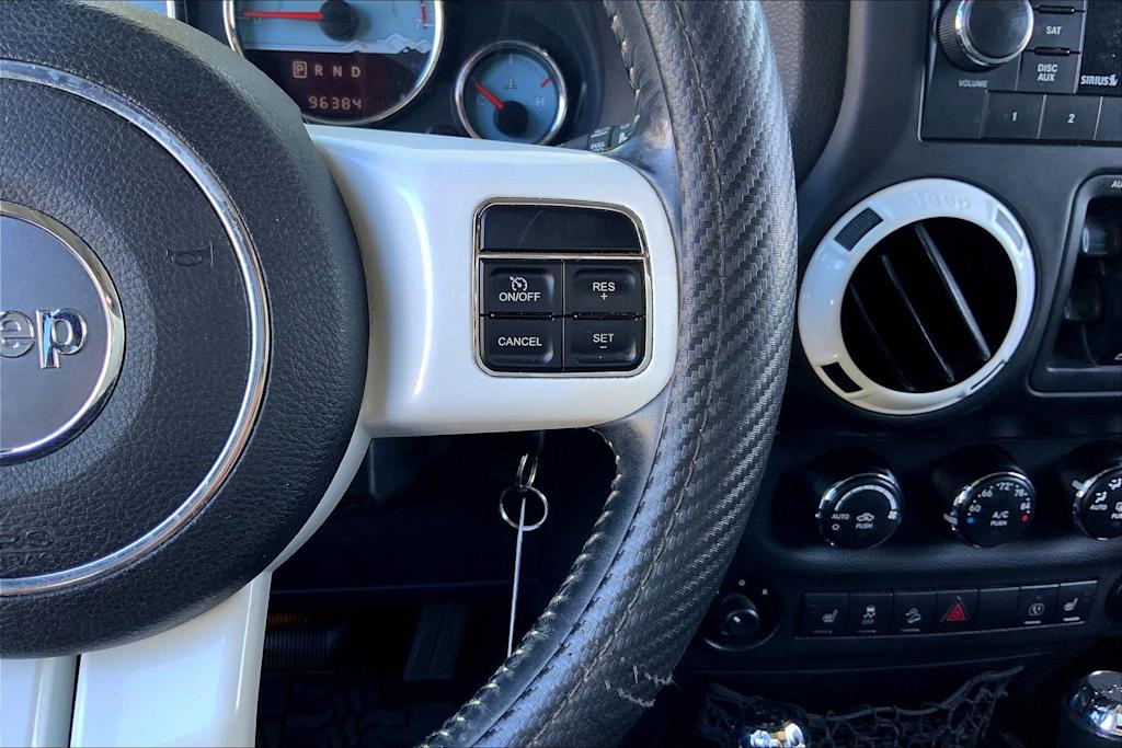 Thumbnail: 2014 Jeep Wrangler - 26