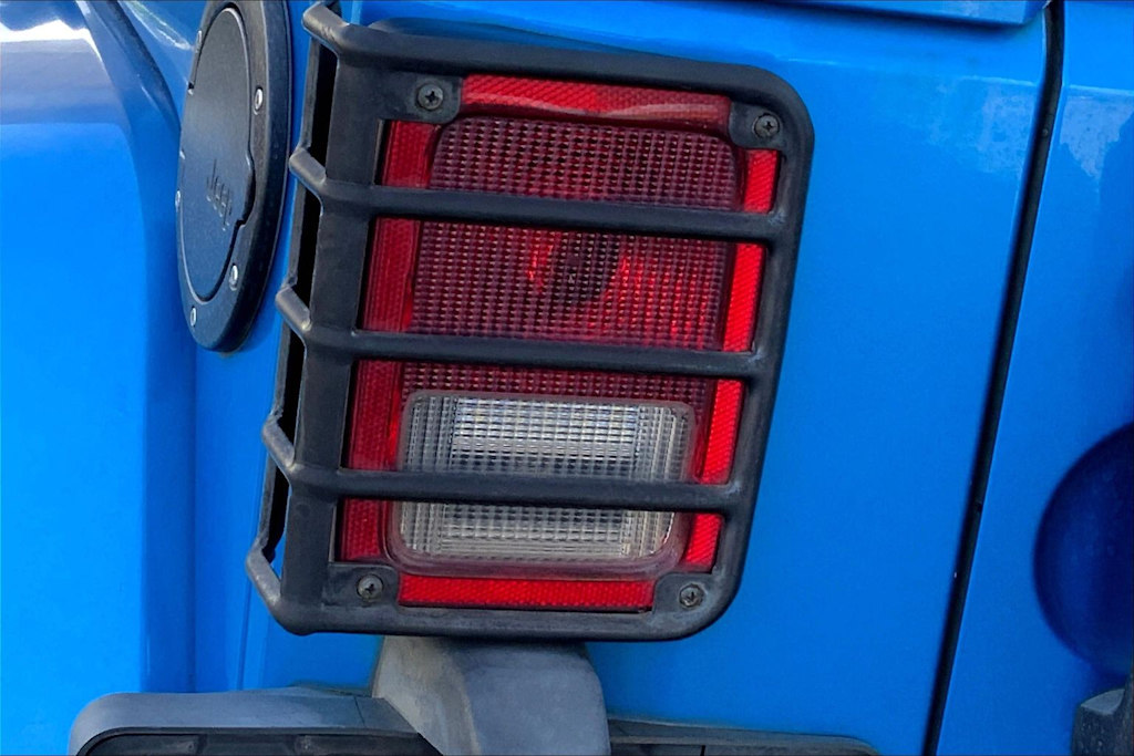 Thumbnail: 2014 Jeep Wrangler - 31