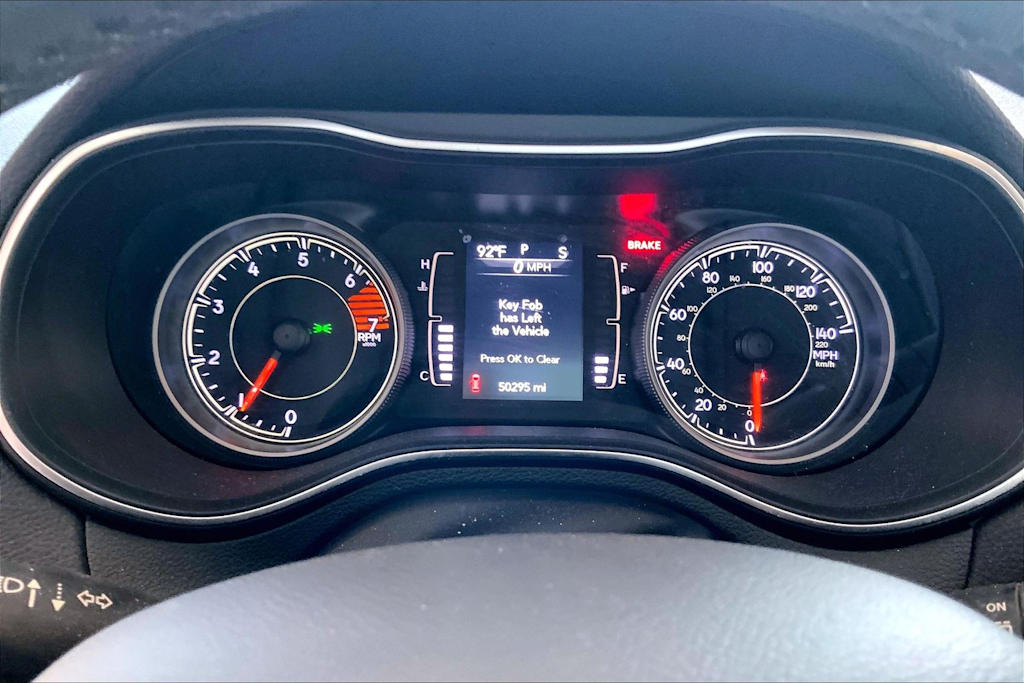 Thumbnail: 2019 Jeep Cherokee - 18