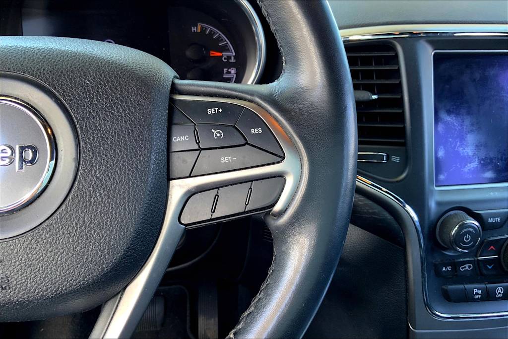 Thumbnail: 2018 Jeep Grand Cherokee - 24