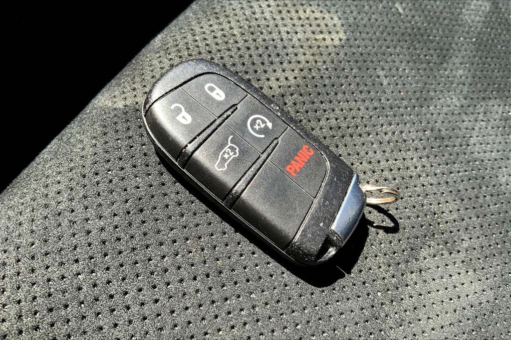 Thumbnail: 2018 Jeep Grand Cherokee - 18