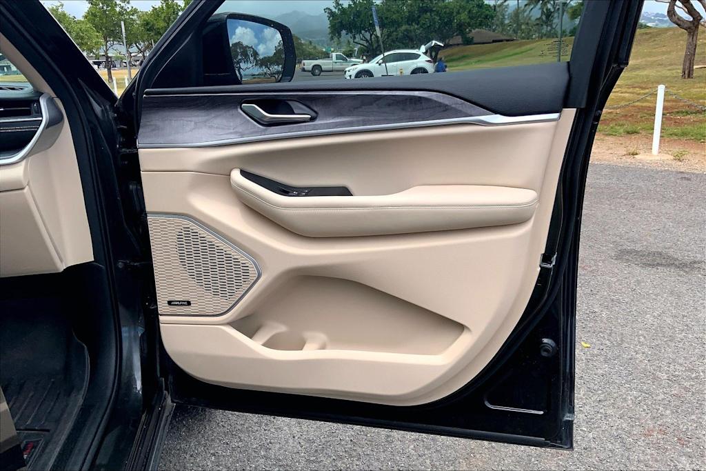 Thumbnail: 2021 Jeep Grand Cherokee L - 28