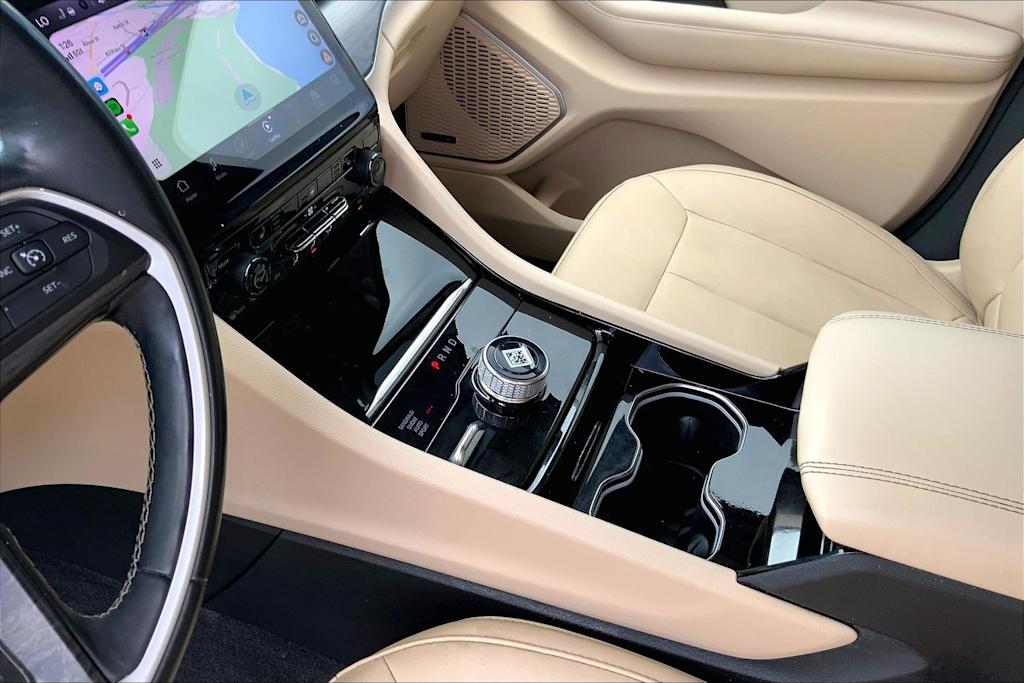Thumbnail: 2021 Jeep Grand Cherokee L - 17