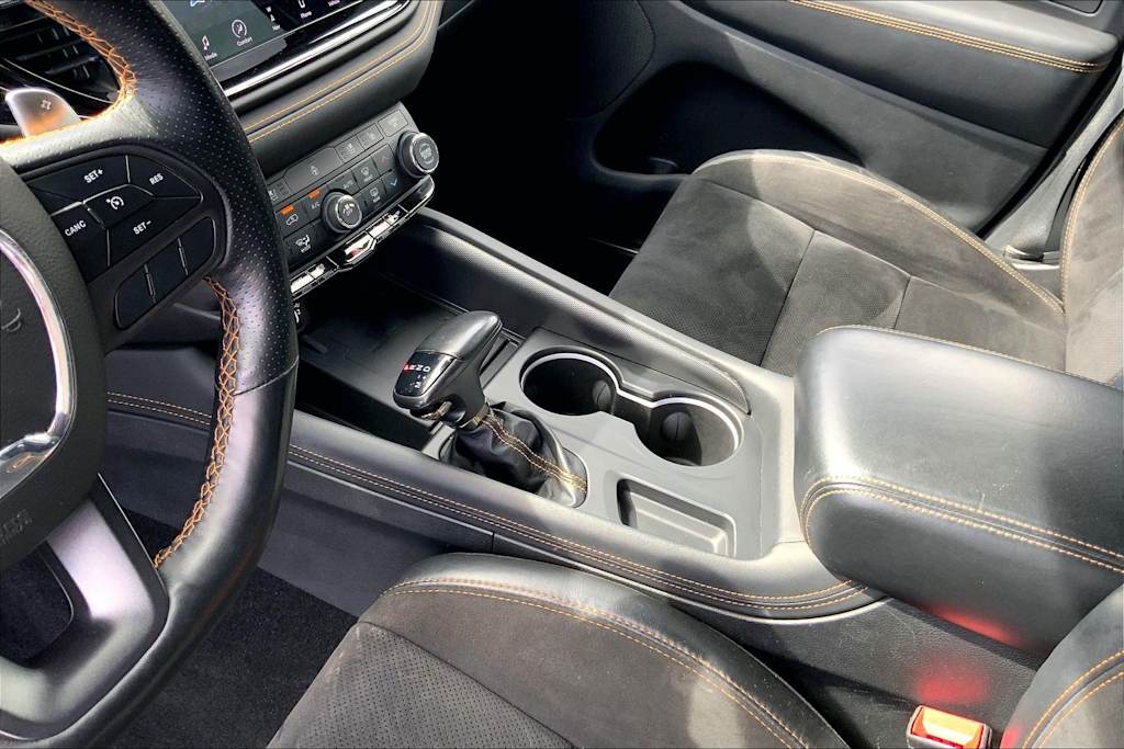 Thumbnail: 2022 Dodge Durango - 16