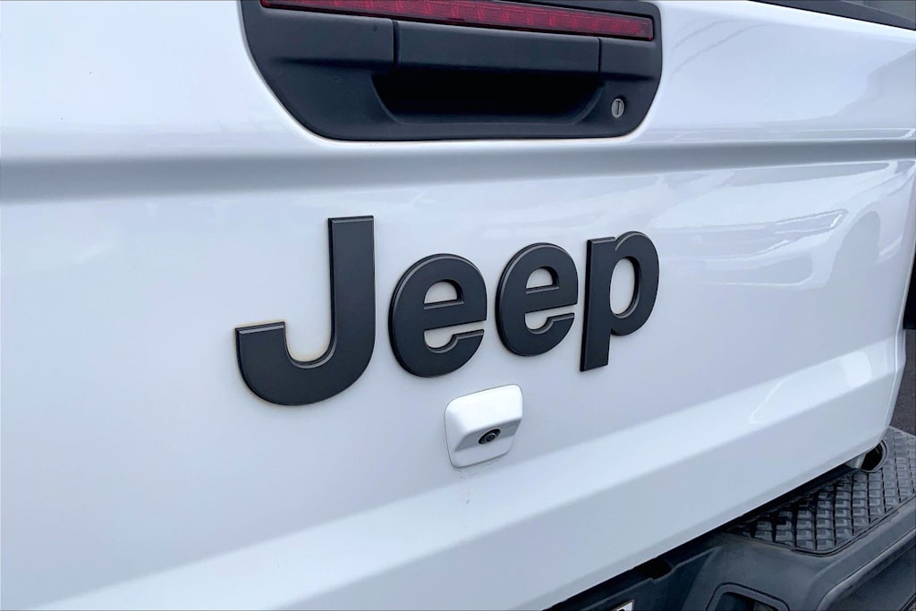 Thumbnail: 2021 Jeep Gladiator - 7