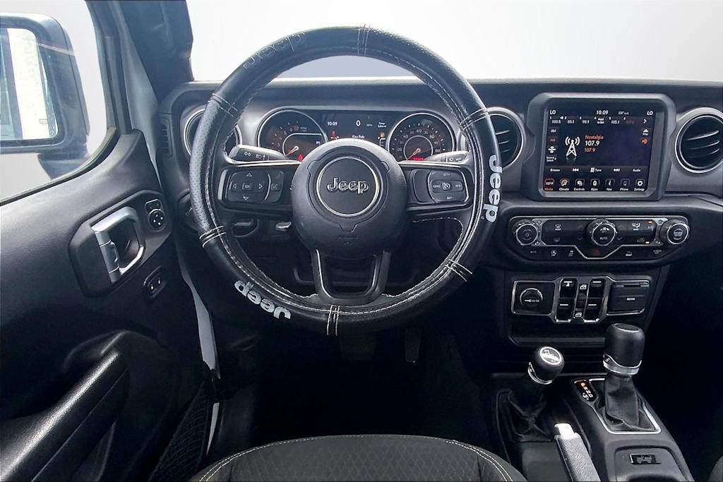Thumbnail: 2021 Jeep Gladiator - 14