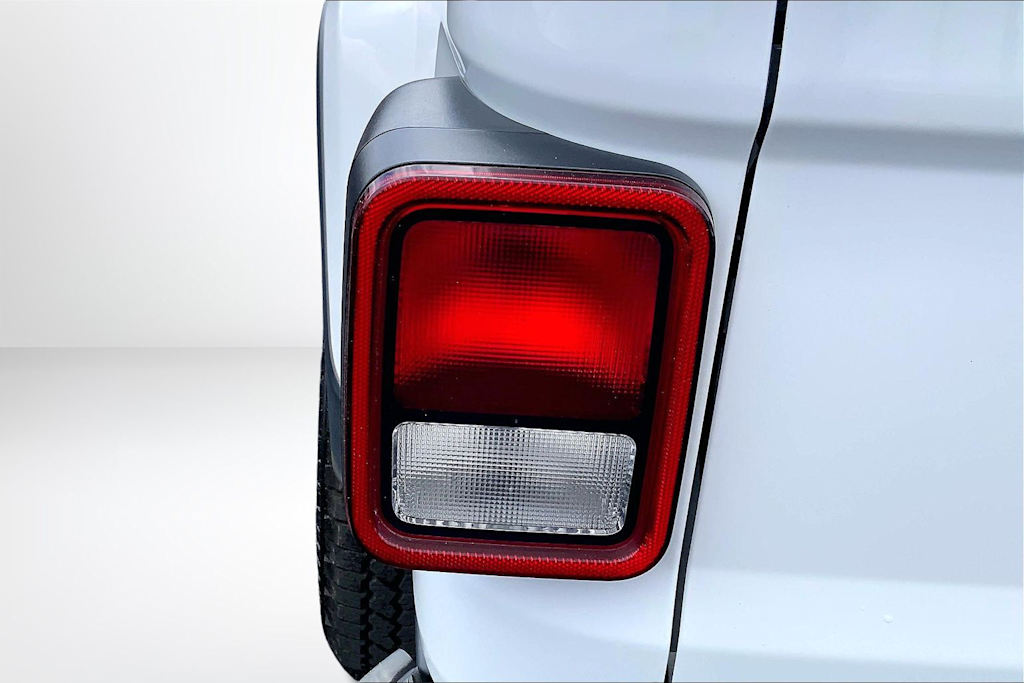 Thumbnail: 2021 Jeep Gladiator - 32