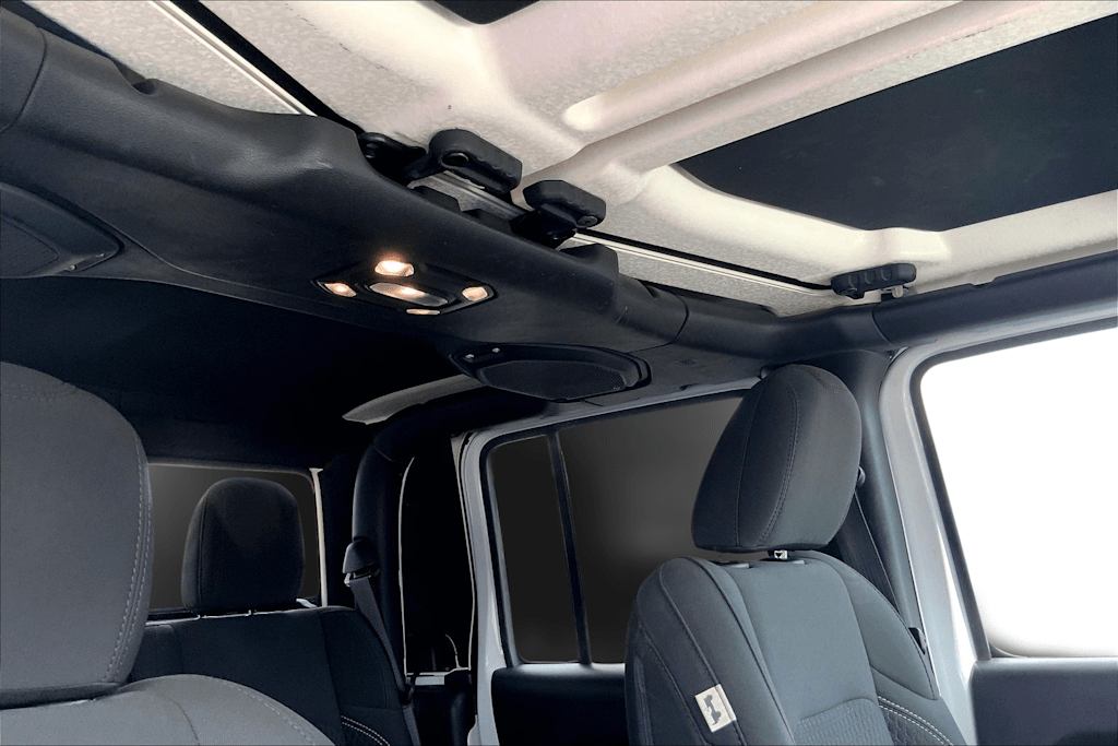 Thumbnail: 2021 Jeep Gladiator - 30