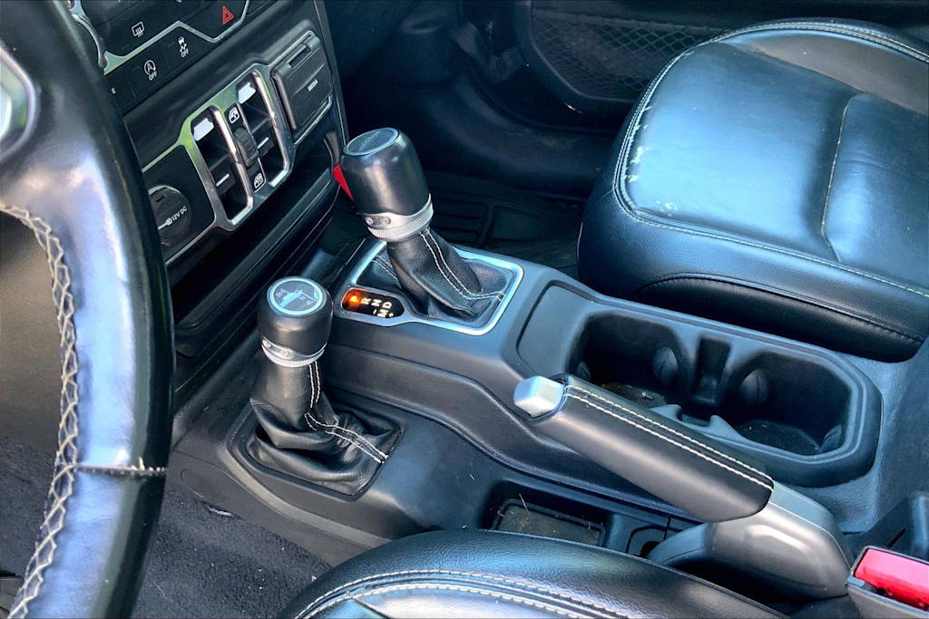 Thumbnail: 2021 Jeep Gladiator - 16