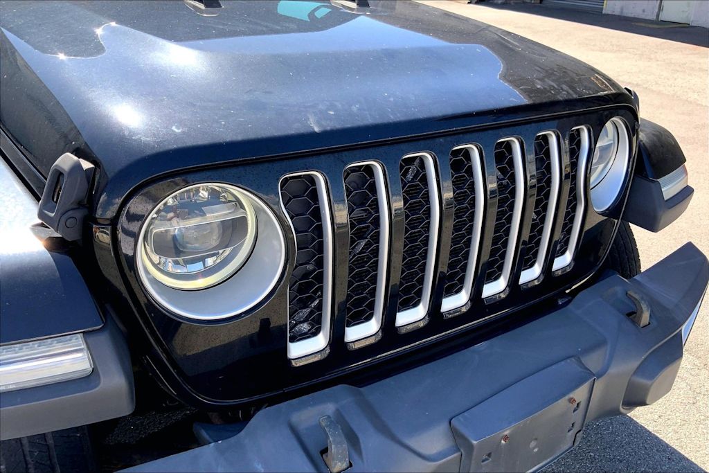 Thumbnail: 2021 Jeep Gladiator - 32