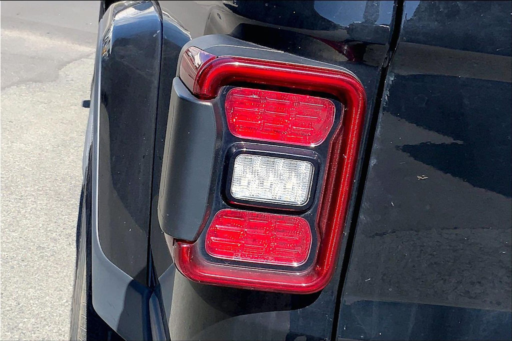 Thumbnail: 2021 Jeep Gladiator - 31