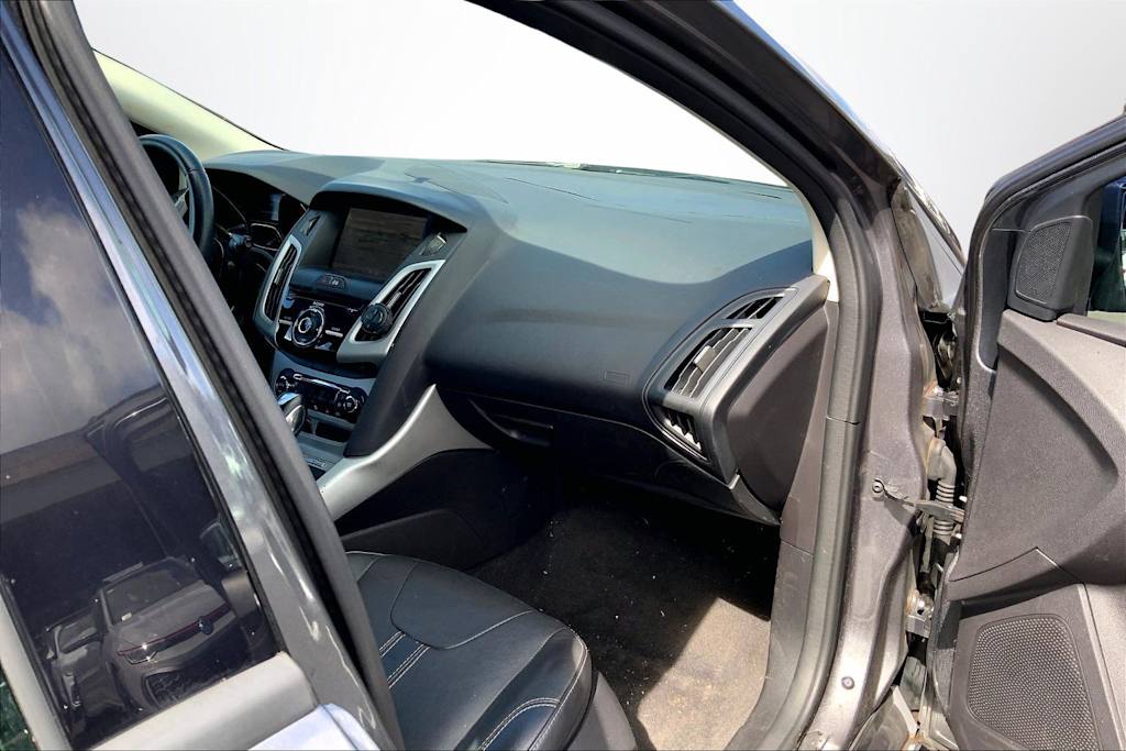 Thumbnail: 2014 Ford Focus - 15