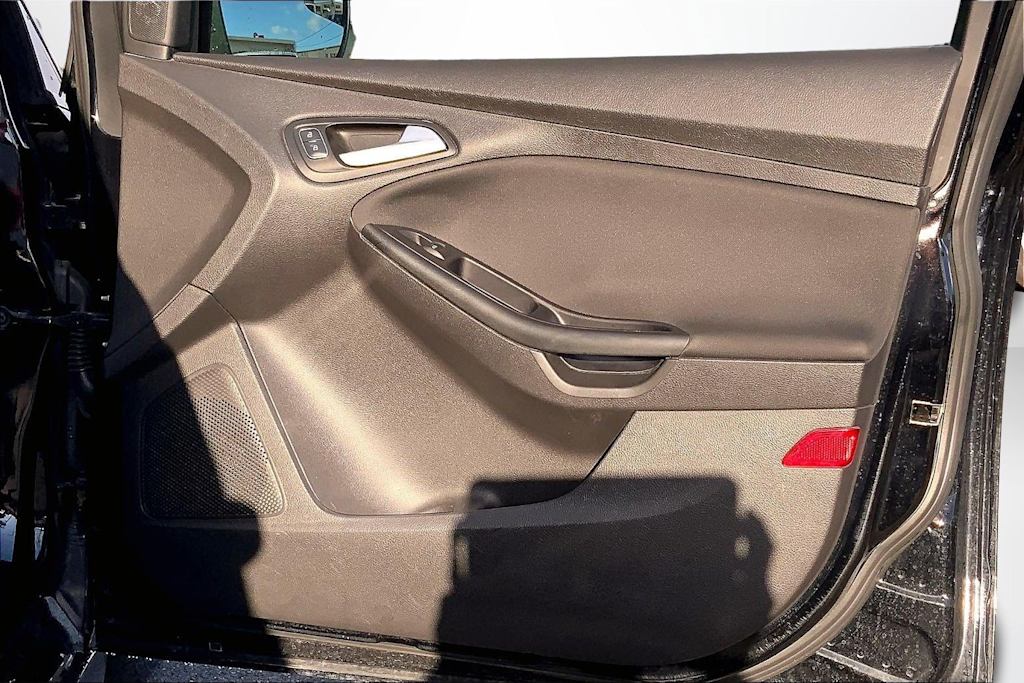 Thumbnail: 2016 Ford Focus - 29
