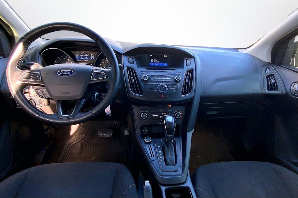 Thumbnail: 2016 Ford Focus - 10