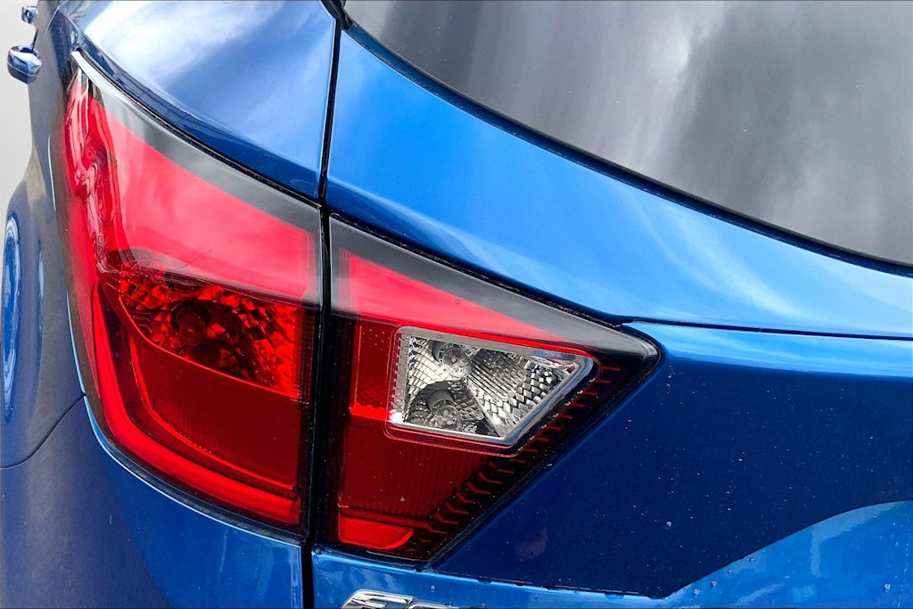 Thumbnail: 2019 Ford Escape - 32