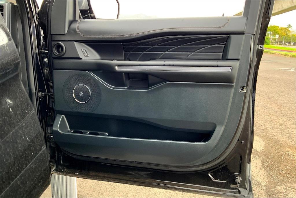 Thumbnail: 2021 Ford Expedition - 28