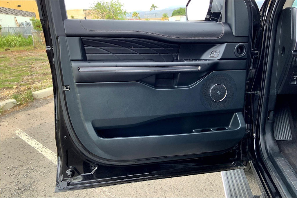 Thumbnail: 2021 Ford Expedition - 27