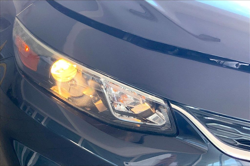Thumbnail: 2018 Chevrolet Malibu - 31