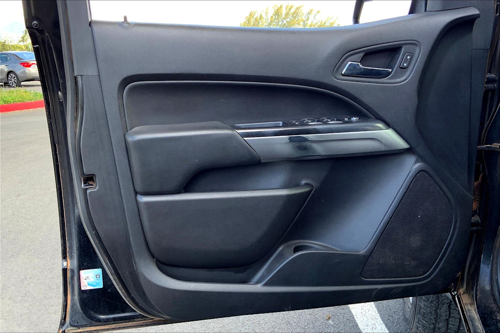 Thumbnail: 2016 Chevrolet Colorado - 26