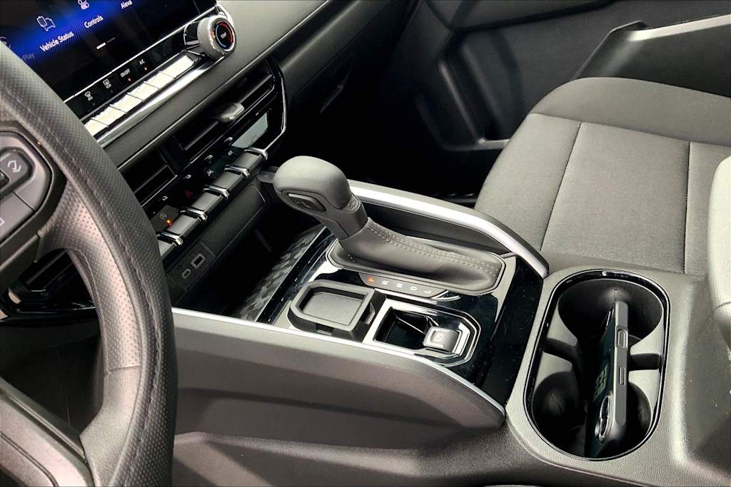 Thumbnail: 2025 Chevrolet Colorado - 17