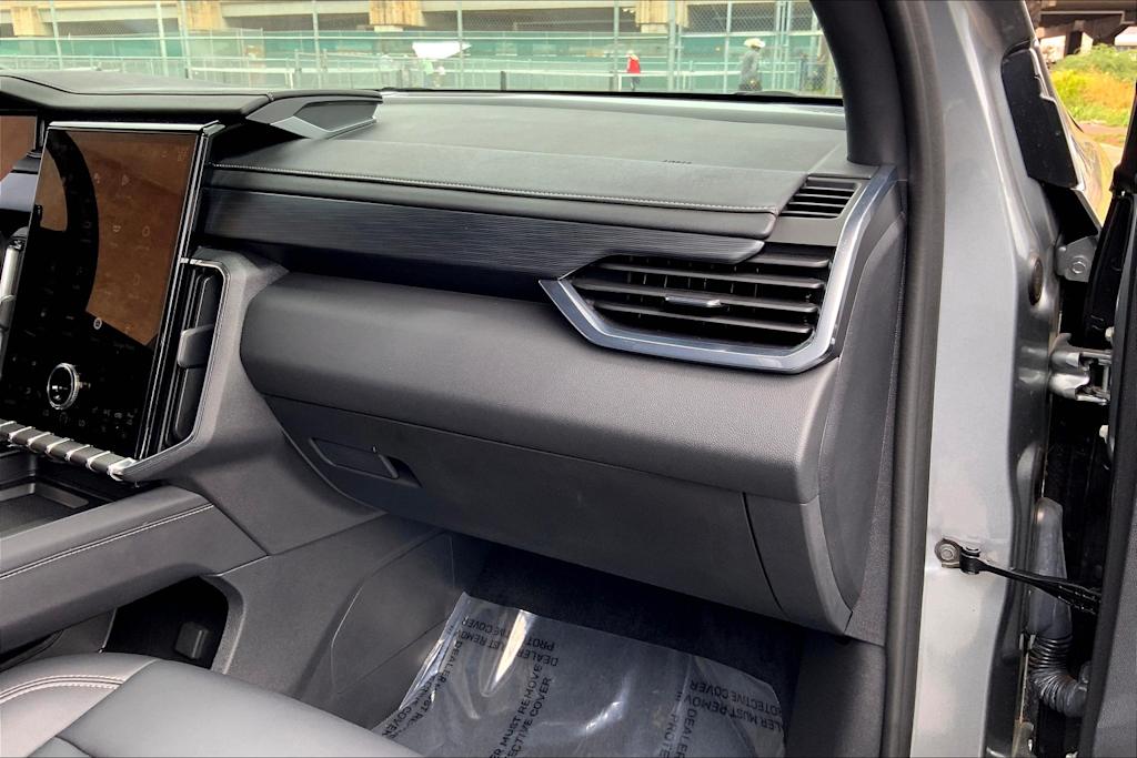 Thumbnail: 2024 GMC Acadia - 23