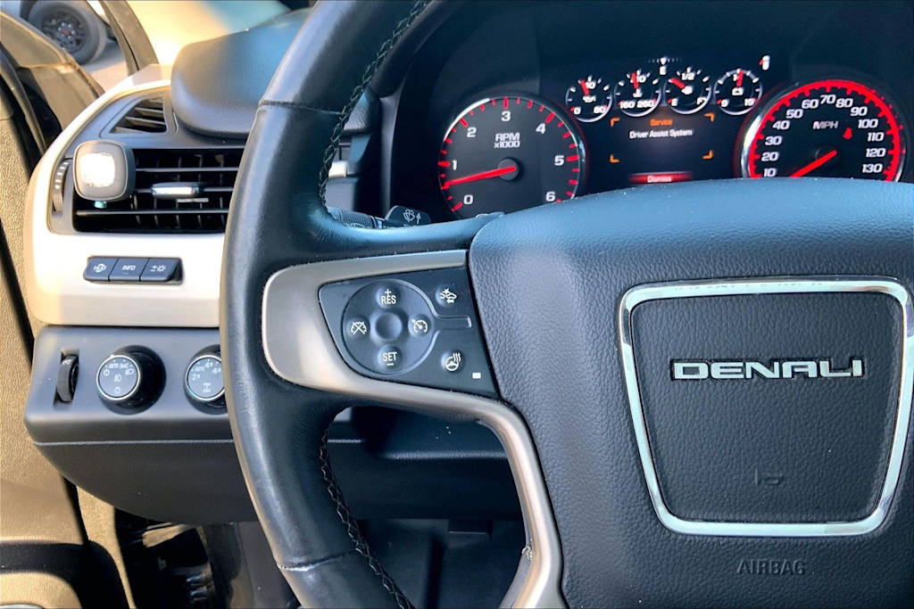 Thumbnail: 2015 GMC Yukon XL - 25