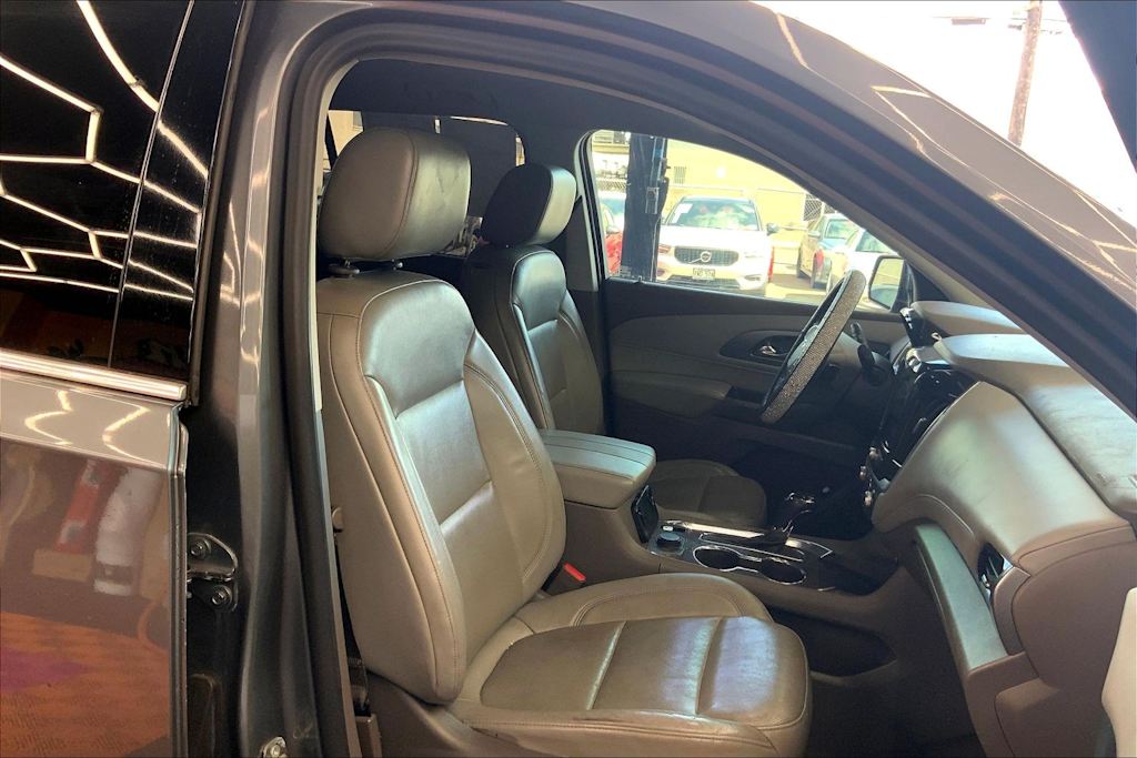Thumbnail: 2018 Chevrolet Traverse - 12