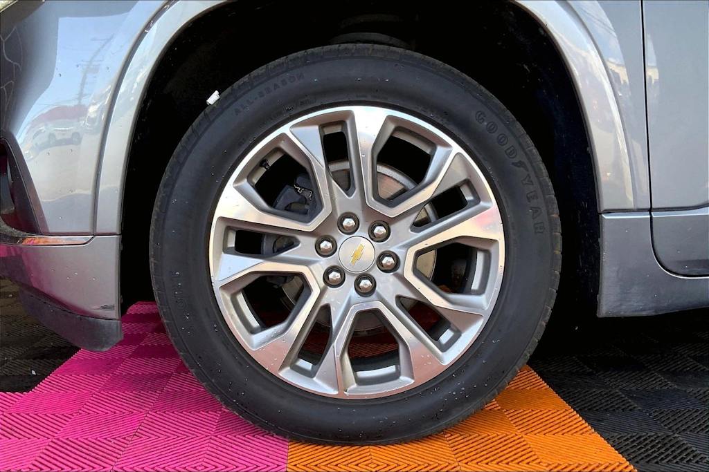 Thumbnail: 2018 Chevrolet Traverse - 8