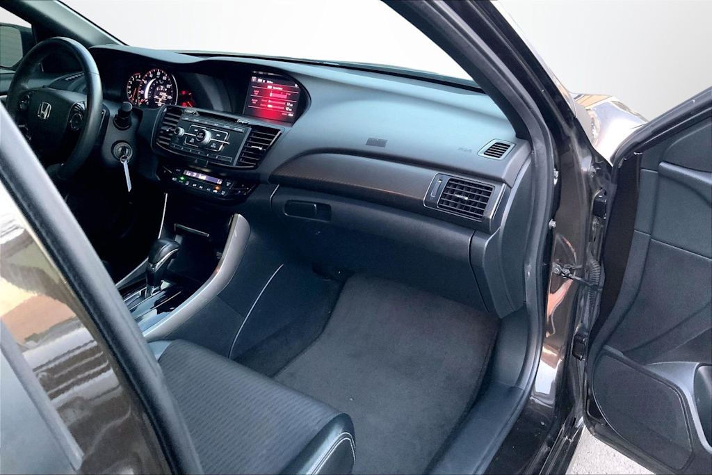 Thumbnail: 2016 Honda Accord - 15