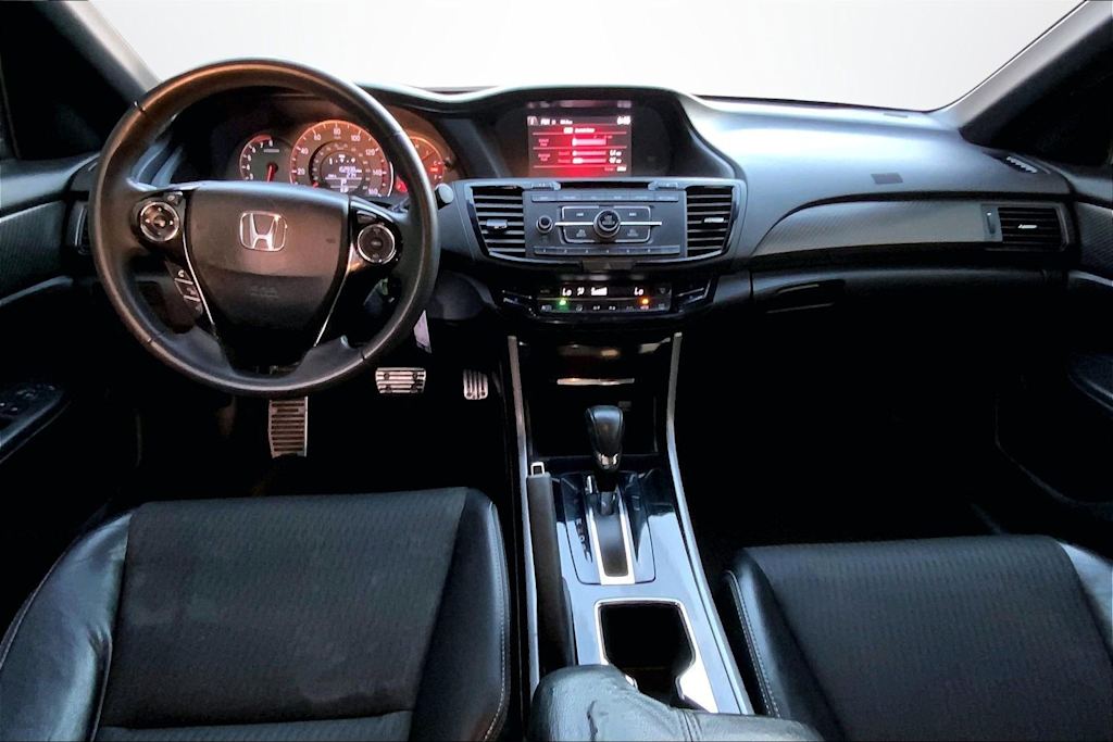 Thumbnail: 2016 Honda Accord - 10
