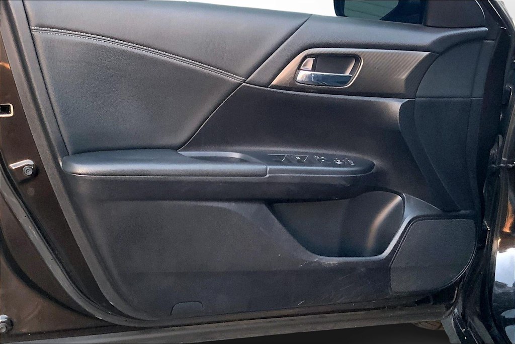Thumbnail: 2016 Honda Accord - 28