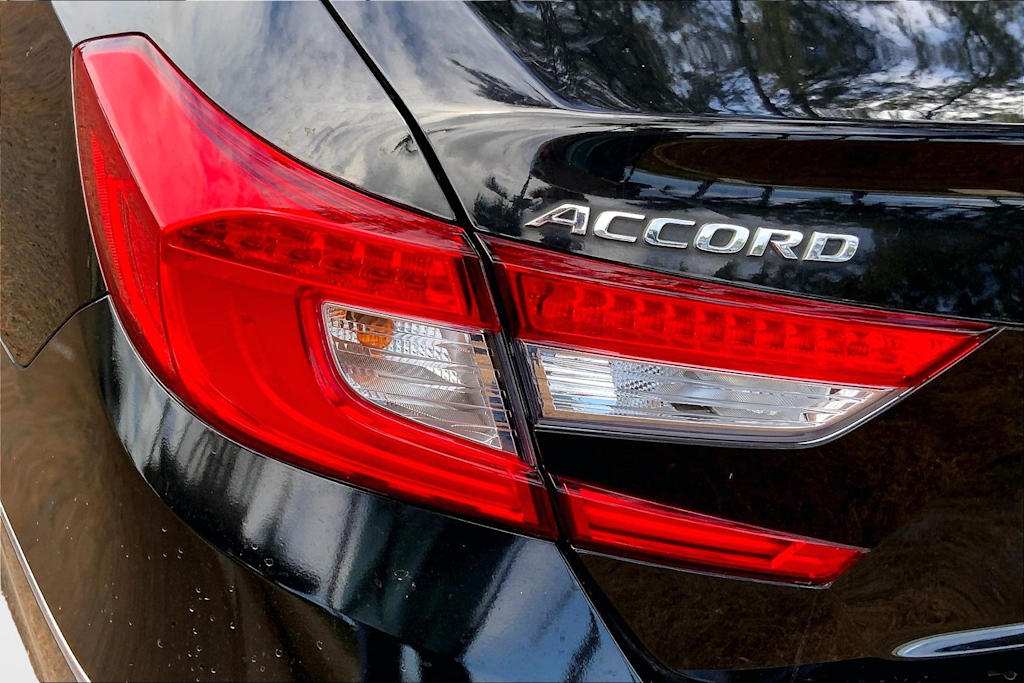 Thumbnail: 2019 Honda Accord - 32