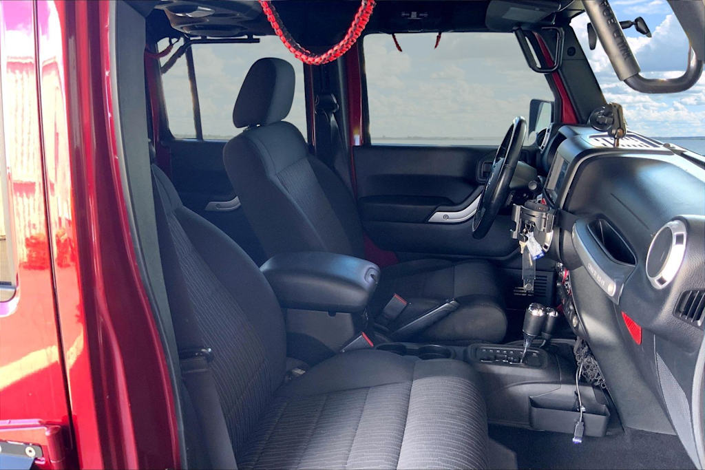 Thumbnail: 2011 Jeep Wrangler - 22