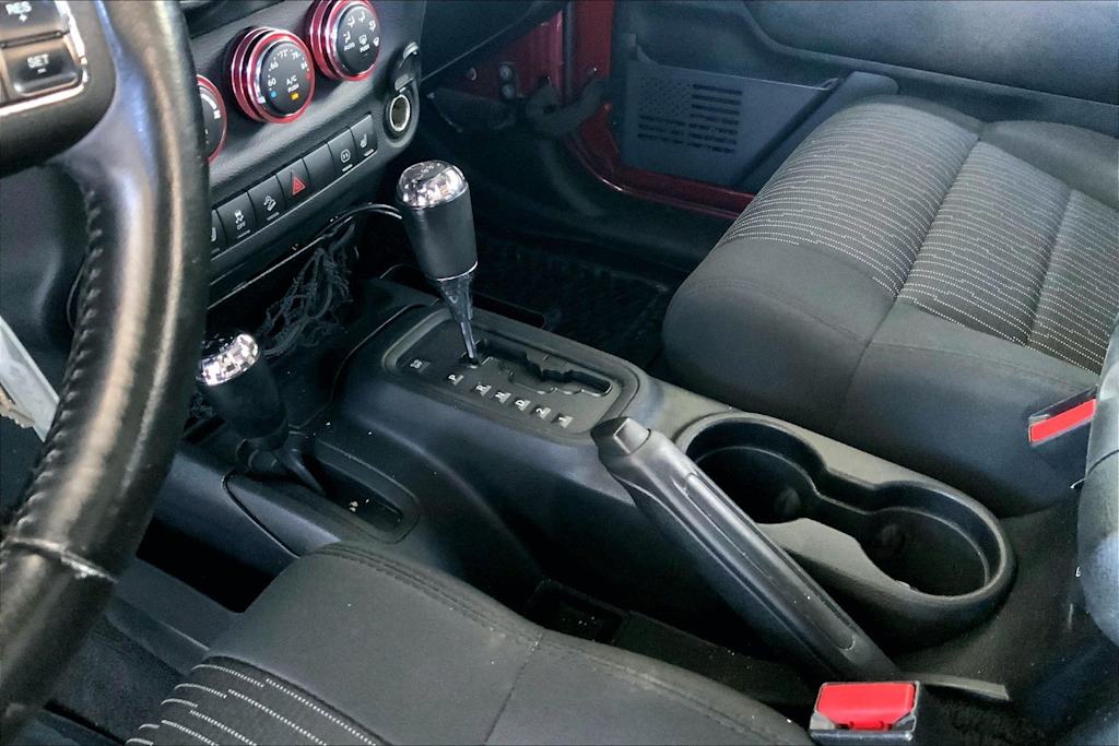 Thumbnail: 2011 Jeep Wrangler - 17