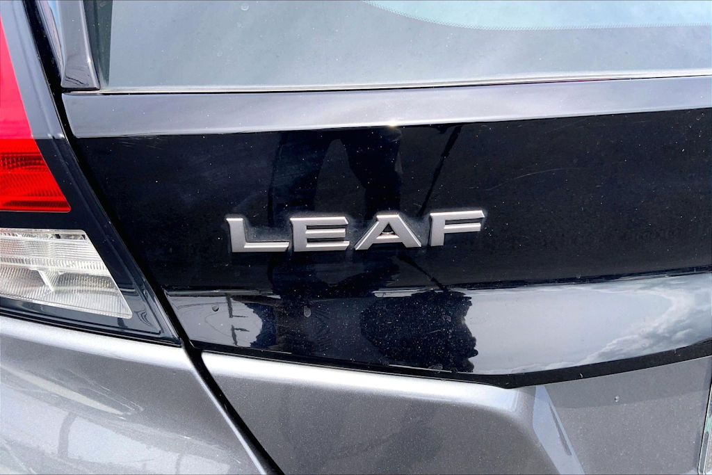 Thumbnail: 2023 Nissan Leaf - 7