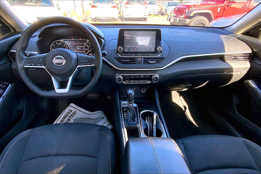 Thumbnail: 2021 Nissan Altima - 9