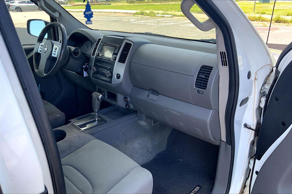 Thumbnail: 2017 Nissan Frontier - 23
