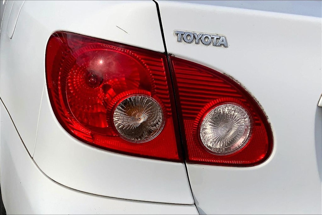 Thumbnail: 2008 Toyota Corolla - 28