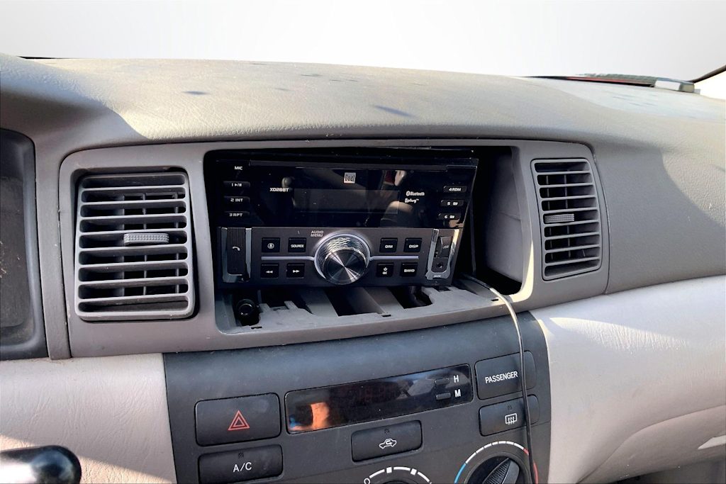 Thumbnail: 2003 Toyota Corolla - 11