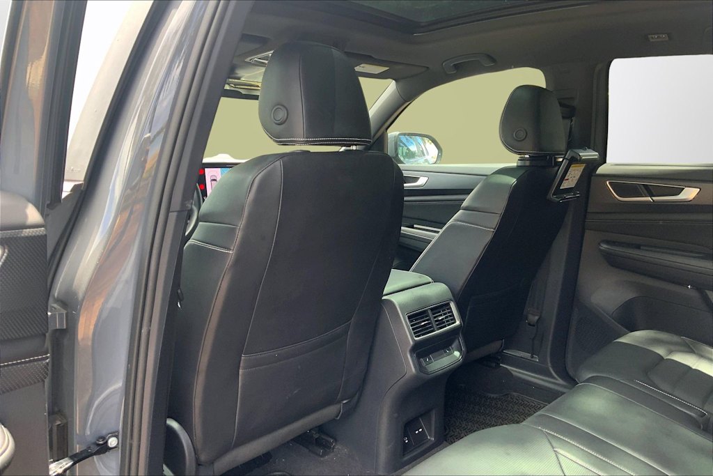 Thumbnail: 2024 Volkswagen Atlas - 13