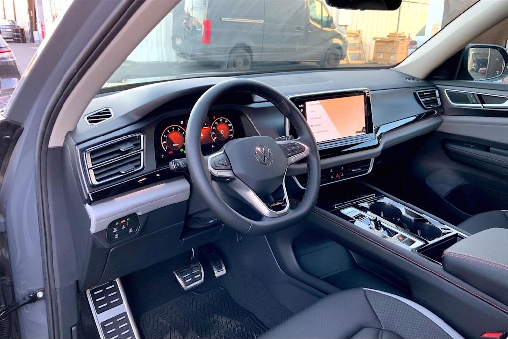 Thumbnail: 2026 Volkswagen Atlas - 2