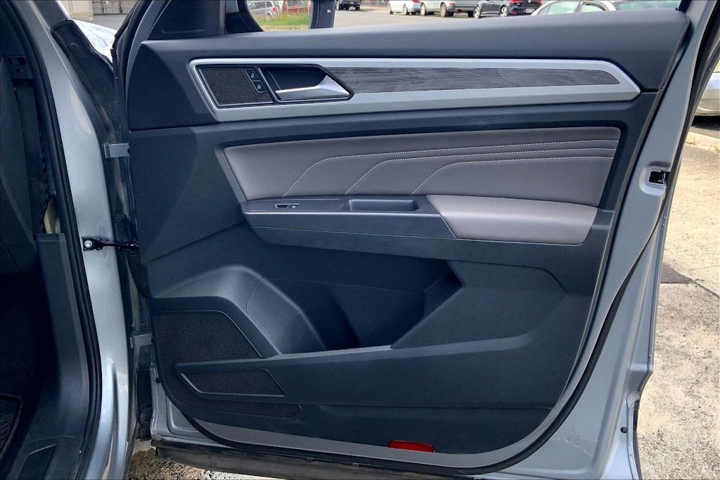 Thumbnail: 2021 Volkswagen Atlas - 27