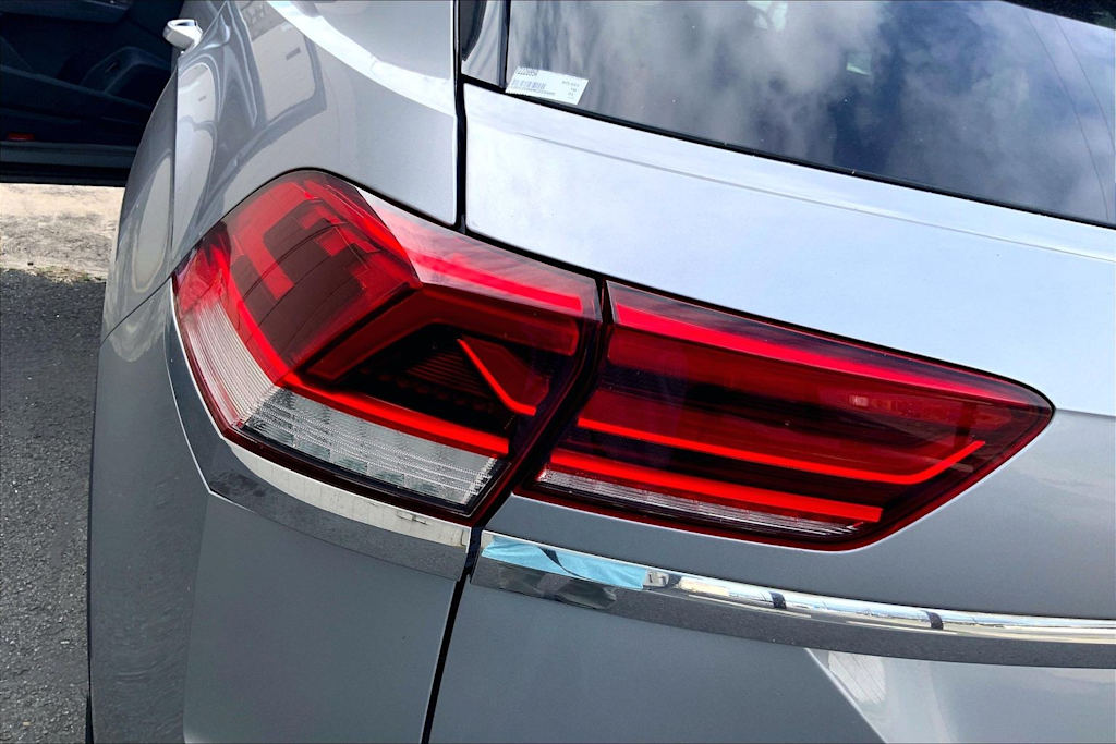 Thumbnail: 2021 Volkswagen Atlas - 30