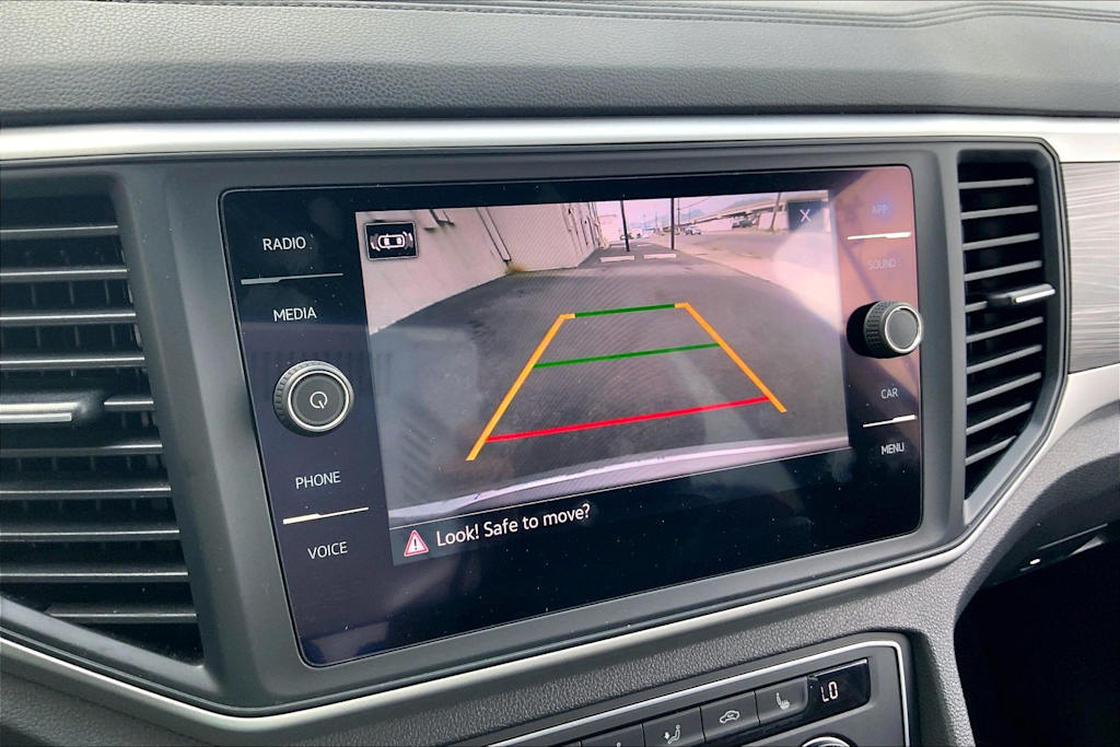 Thumbnail: 2021 Volkswagen Atlas - 15